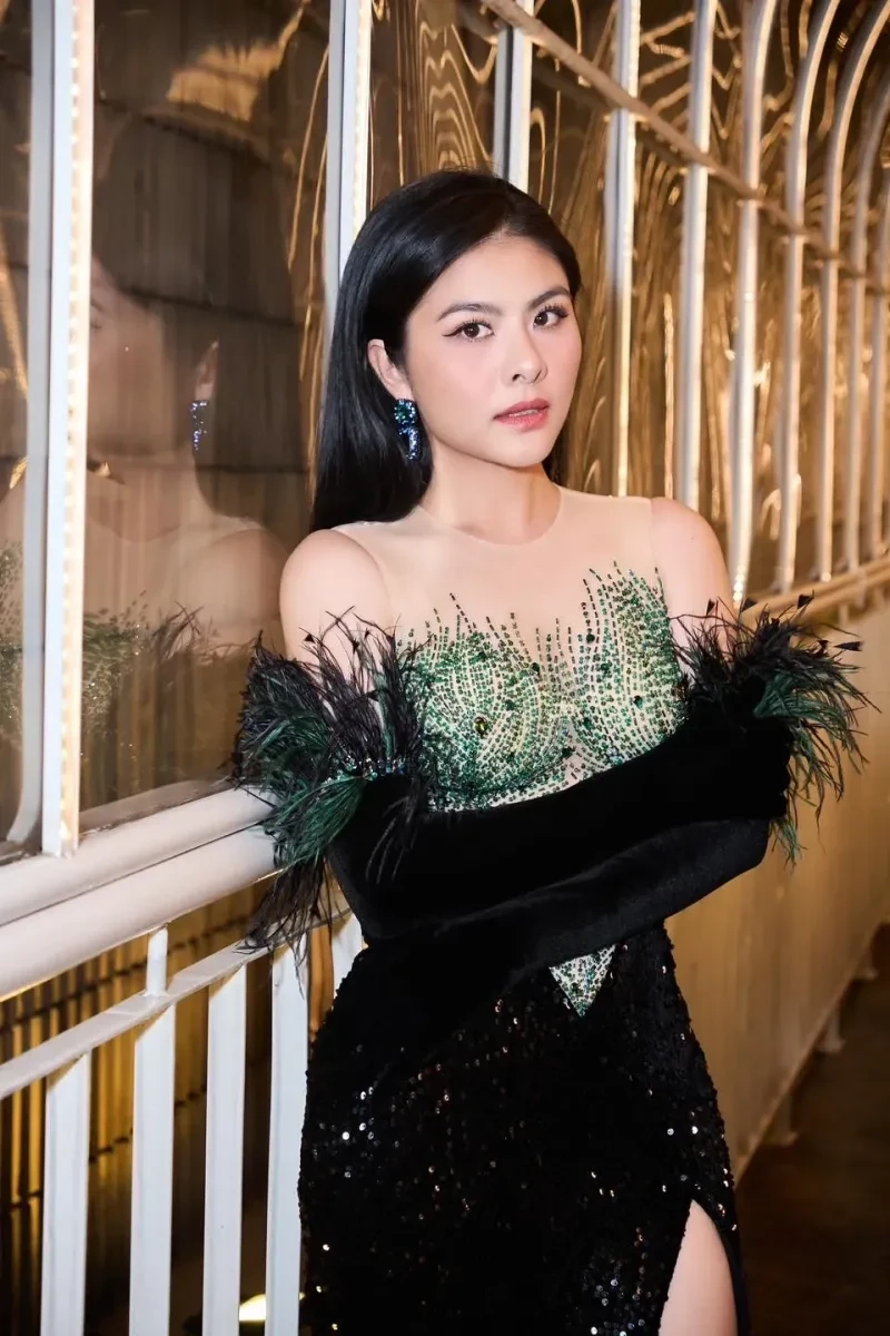 Chồng của Vân Trang luôn đồng hành cùng cô trên mọi chặng đường