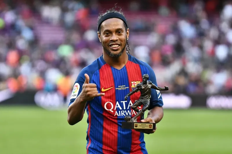  Ngắm nhìn huyền thoại với ảnh của ronaldinho