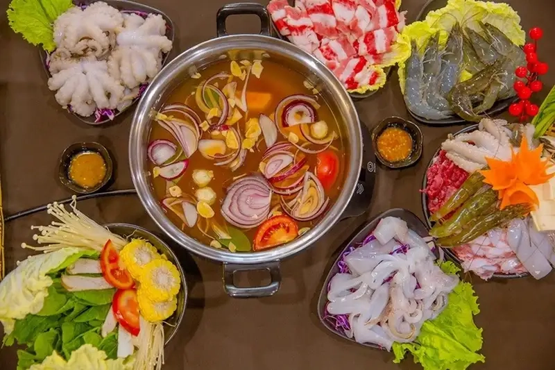 Cách nấu nước lẩu Thái chuẩn vị nhà hàng