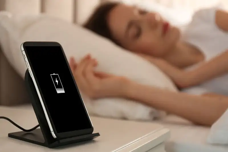 Kinh nghiệm hạn chế tác hại khi sạc pin