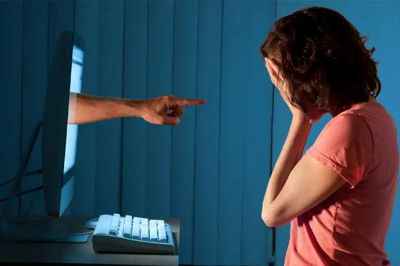 Nguy cơ mất an toàn thông tin và các mối quan hệ xã hội