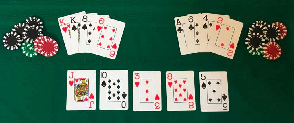 Luật chơi cơ bản của poker Omaha
