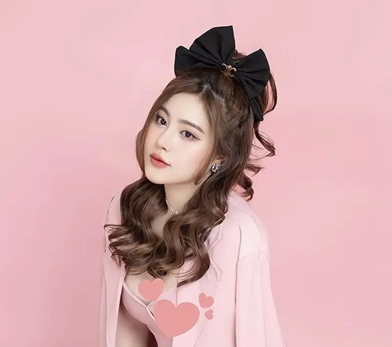 Nhận định cá nhân về Ngân Ngân Cover