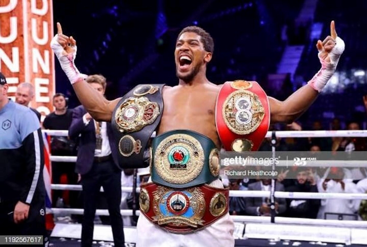 Anthony Joshua biểu tượng quyền anh hạng nặng và Sự nghiệp Anthony Joshua