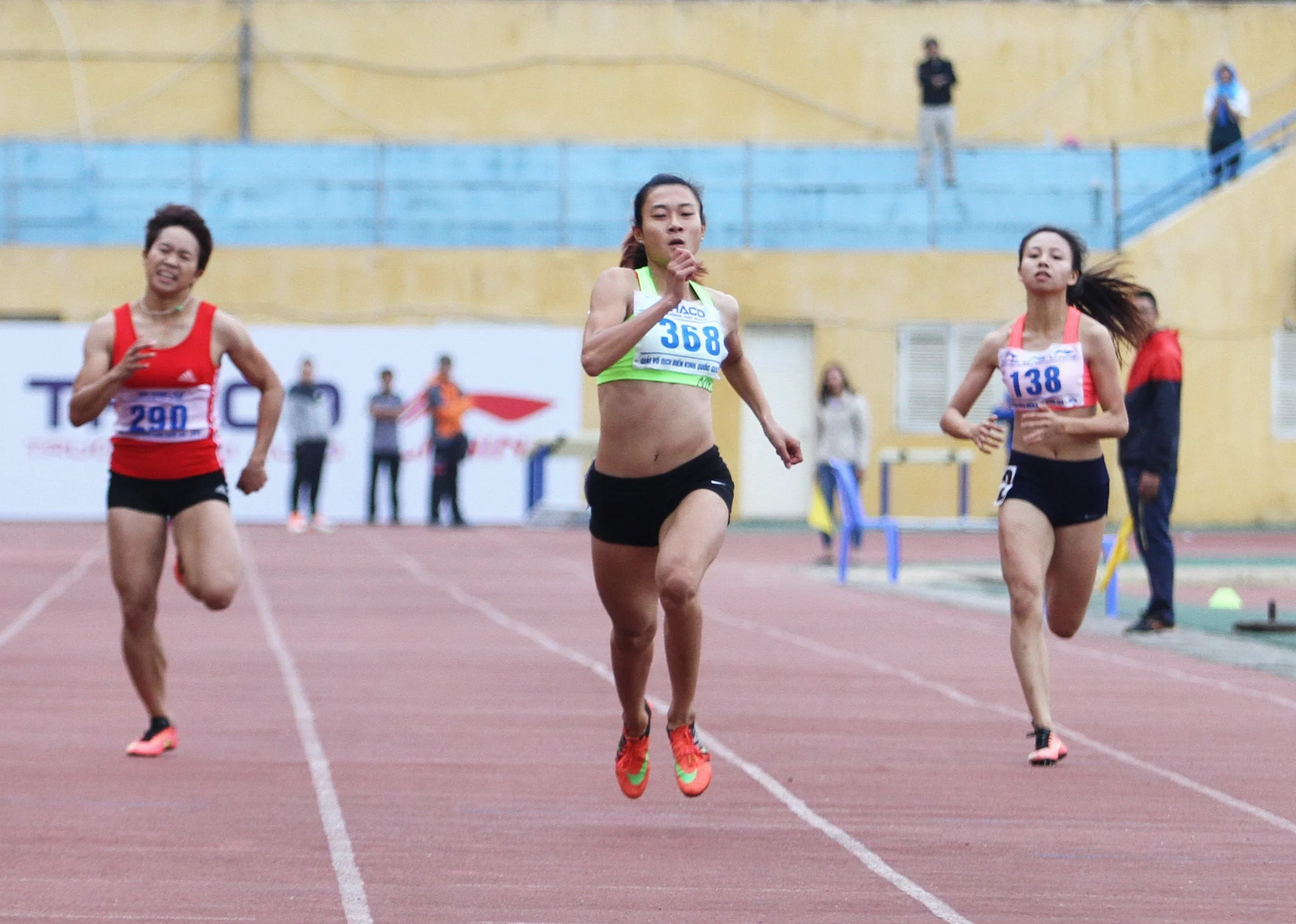 Lê Tú Chinh giành HCV 200m nữ tại SEA Games