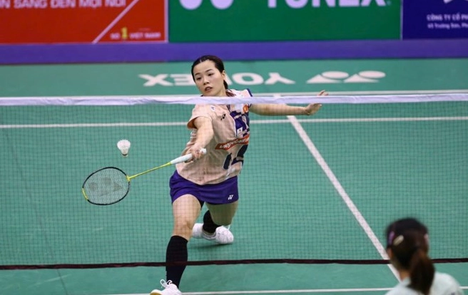 Nguyễn Thùy Linh tập luyện với chiến lược