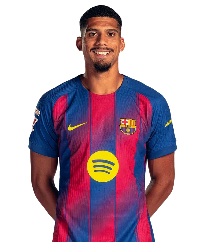 Ronald Araújo trên sân cỏ trong màu áo FC Barcelona