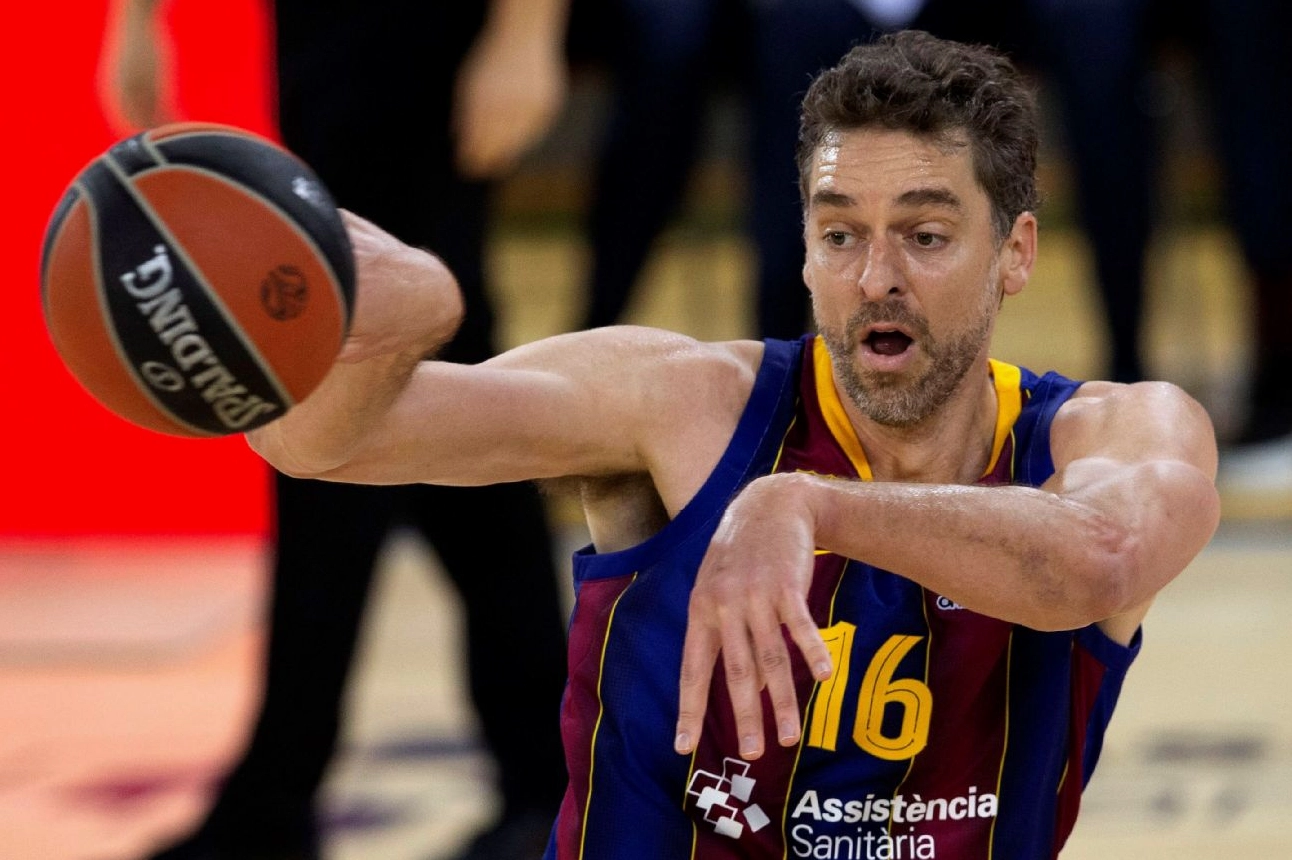 Hình ảnh dũng mãnh của Pau Gasol trong màu áo đội tuyển quốc gia Tây Ban Nha