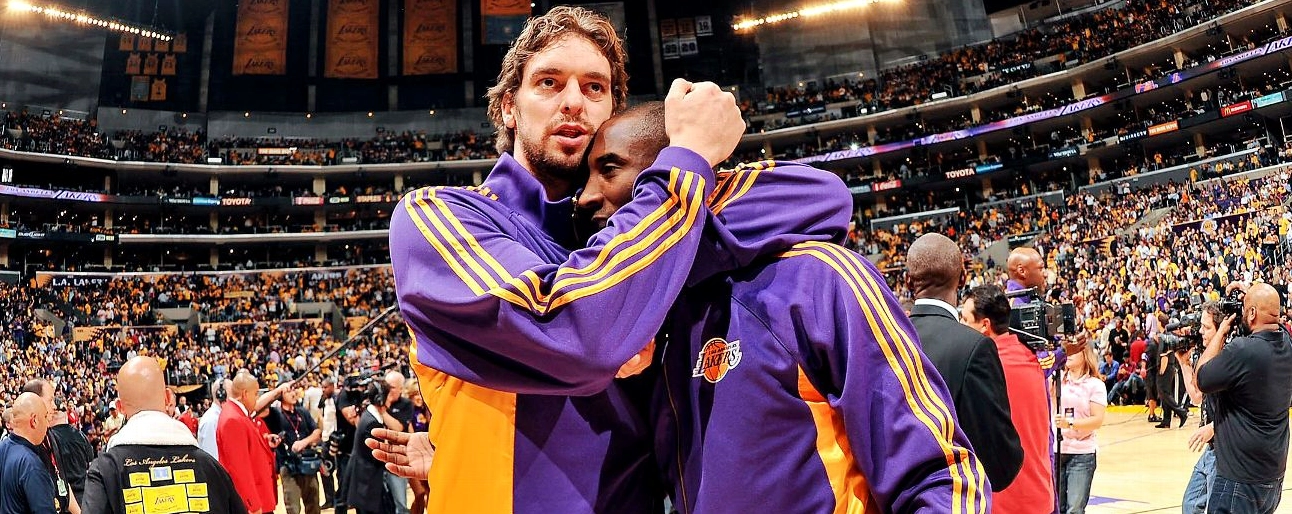 Sự kết nối tinh thần mãnh liệt giữa Pau Gasol và Kobe Bryant