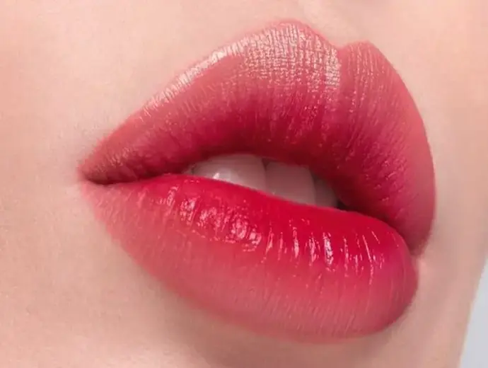 Tác hại xăm môi- Những rủi ro bạn cần phải biết trước