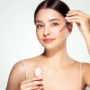 Bí quyết chọn serum trị mụn, se khít lỗ chân lông cho da dầu