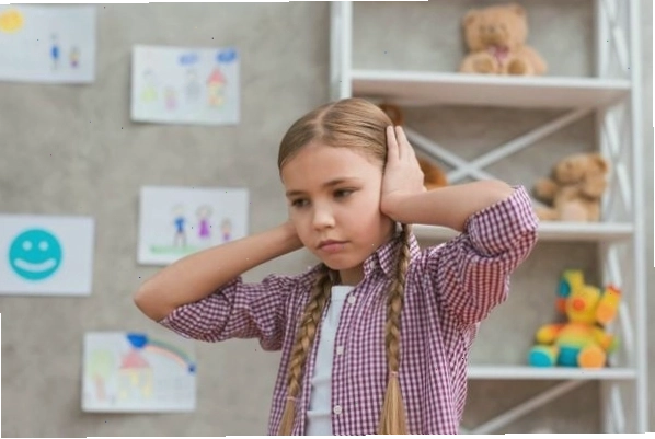 Cha mẹ làm gương cho con về cách giao tiếp tích cực