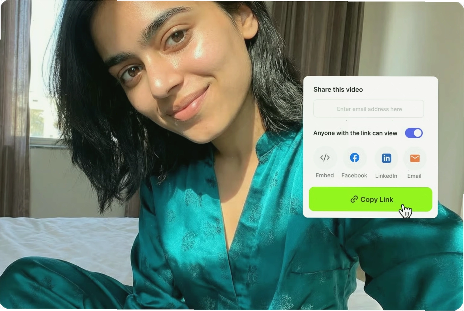 Chia sẻ video đã nén qua email