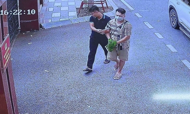 Cơ quan công an tiến hành bắt giữ đối tượng Tiến Bịp