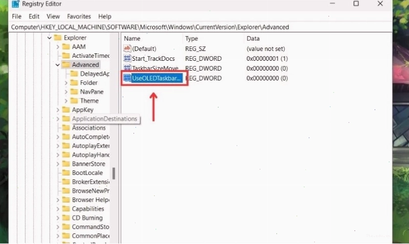 Đổi tên folder UseOLEDTaskbarTransparency