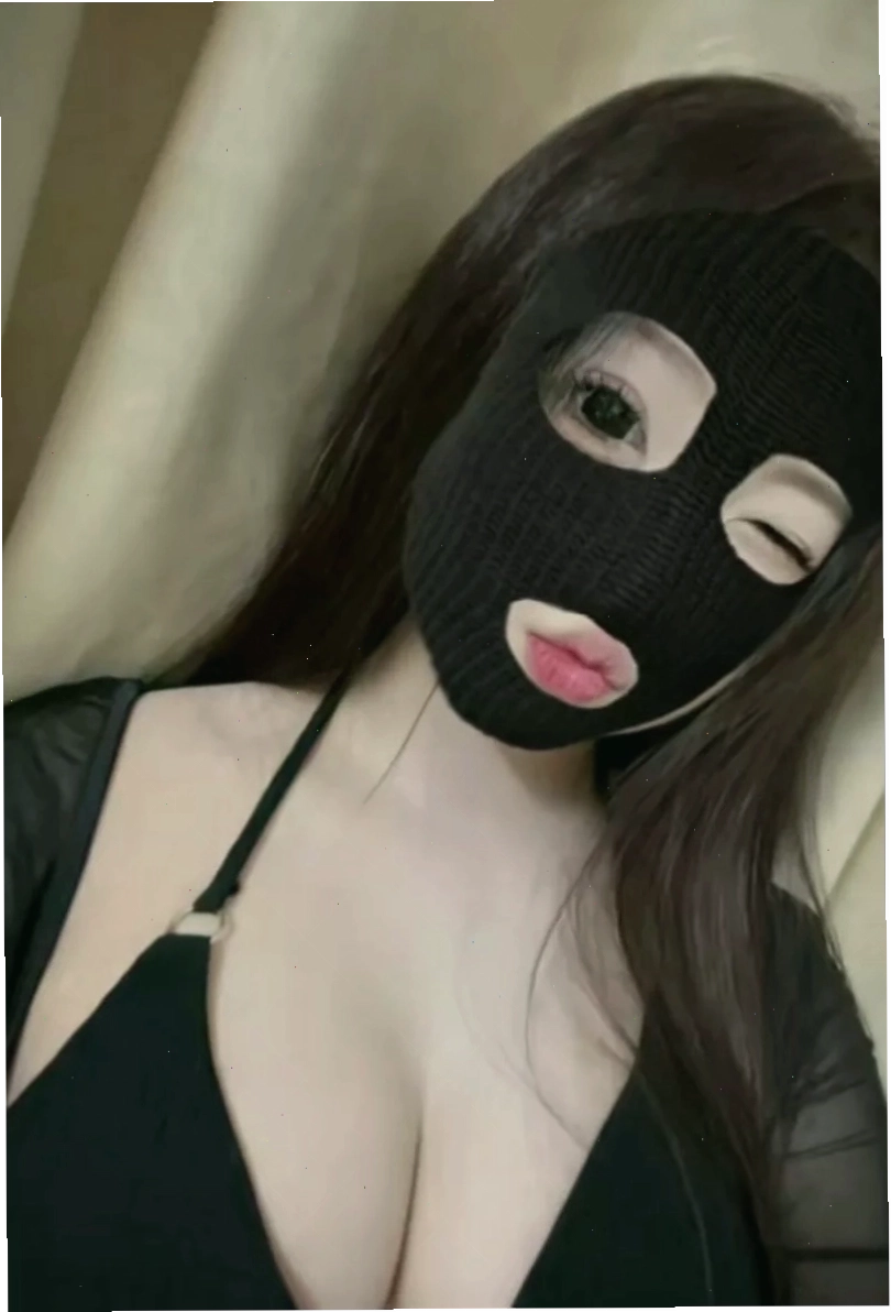 Gái xinh múp đáng yêu trong trang phục đời thường