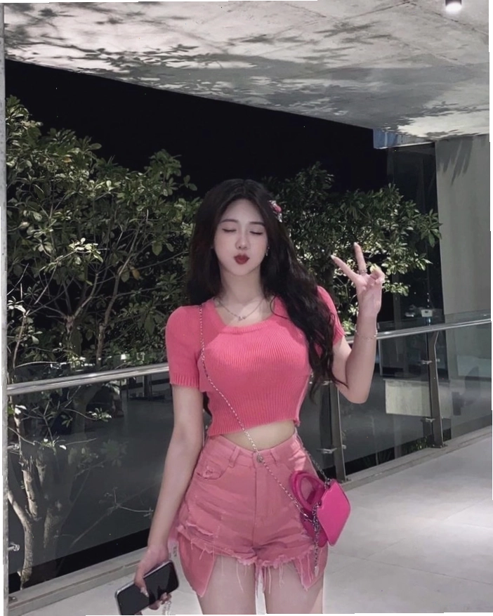Gái xinh Việt Nam với phong cách cosplay cá tính và ấn tượng