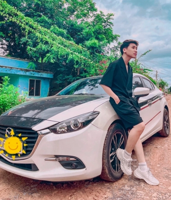 Hình ảnh Huy Cung trong môi trường tu viện