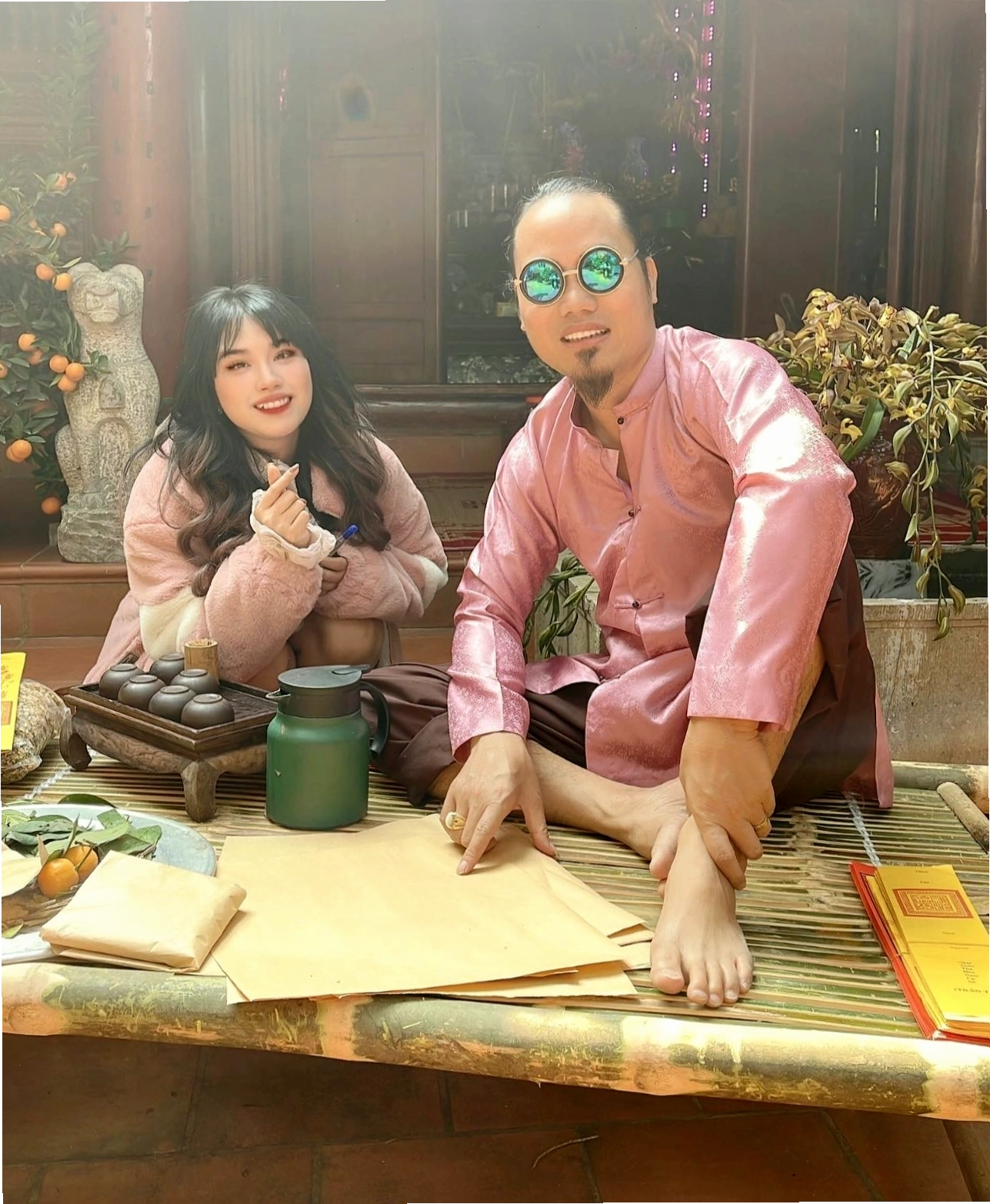 Linh Miu trong một cảnh quay phim hài chiếu mạng