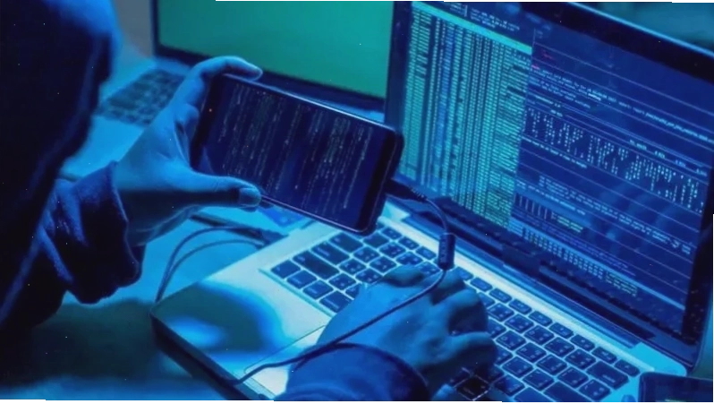 Lừa đảo trực tuyến là một trong những tác hại phổ biến của việc sử dụng internet