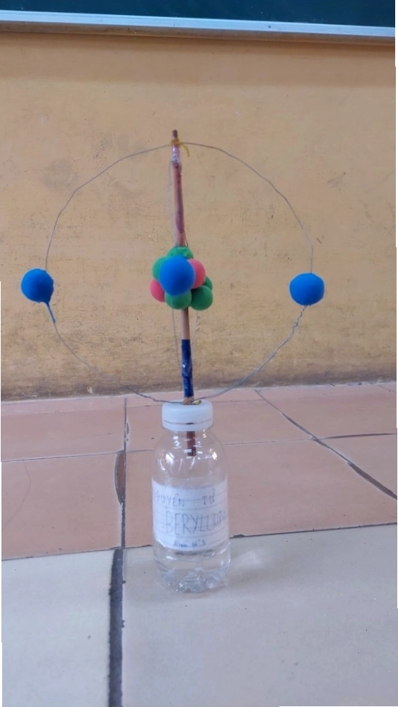 Mô hình nguyên tử Oxygen với các lớp electron