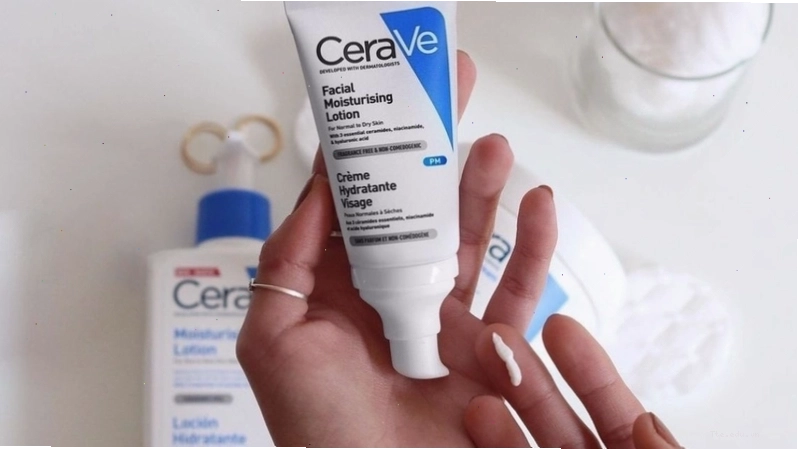 Người dùng hài lòng với kết cấu và độ thẩm thấu của kem dưỡng ẩm CeraVe