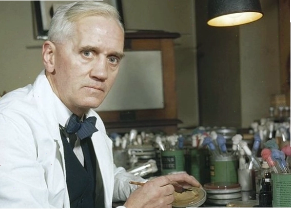 Quy tắc bàn tay trái được lấy từ tên người tìm ra - Alexander Fleming