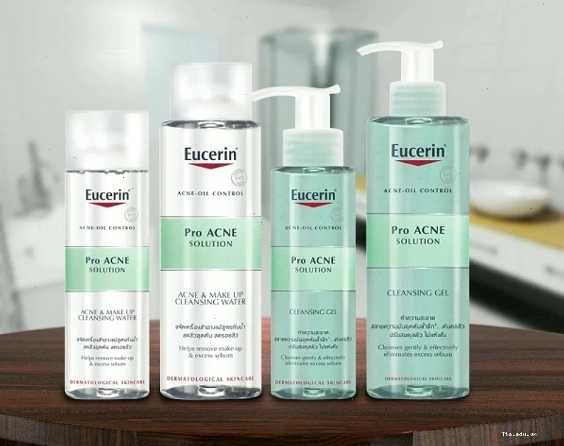 So sánh các dòng sữa rửa mặt Eucerin