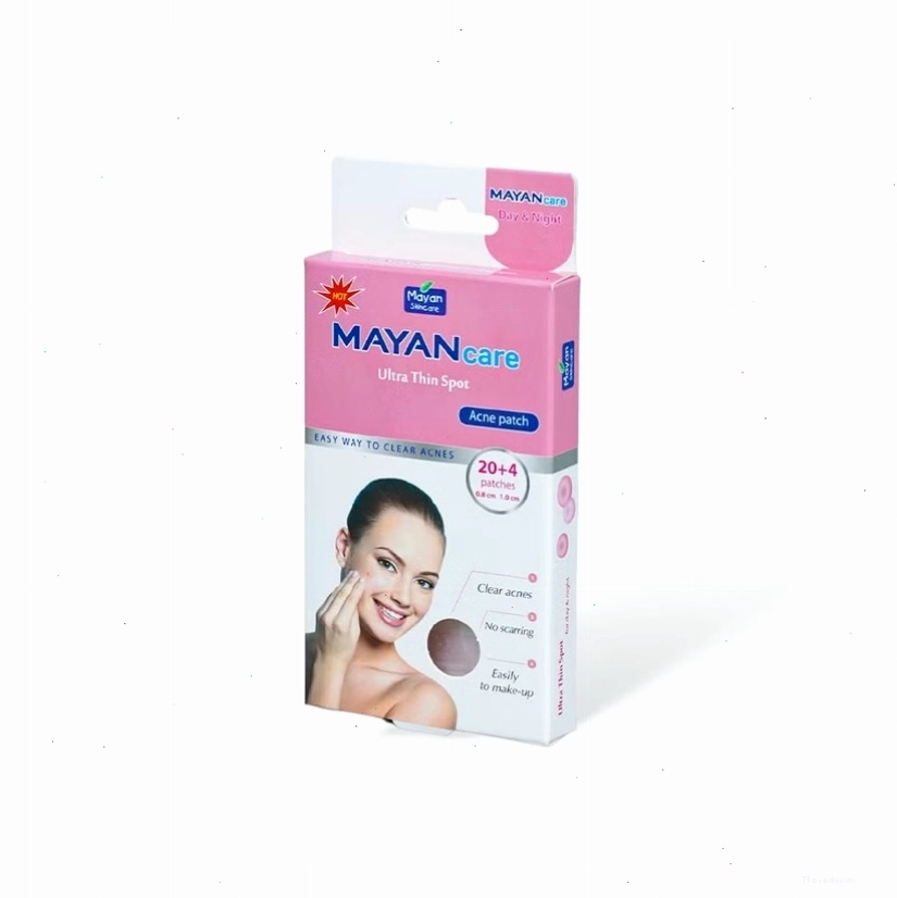Sử dụng nhíp để gỡ miếng dán mụn Mayan