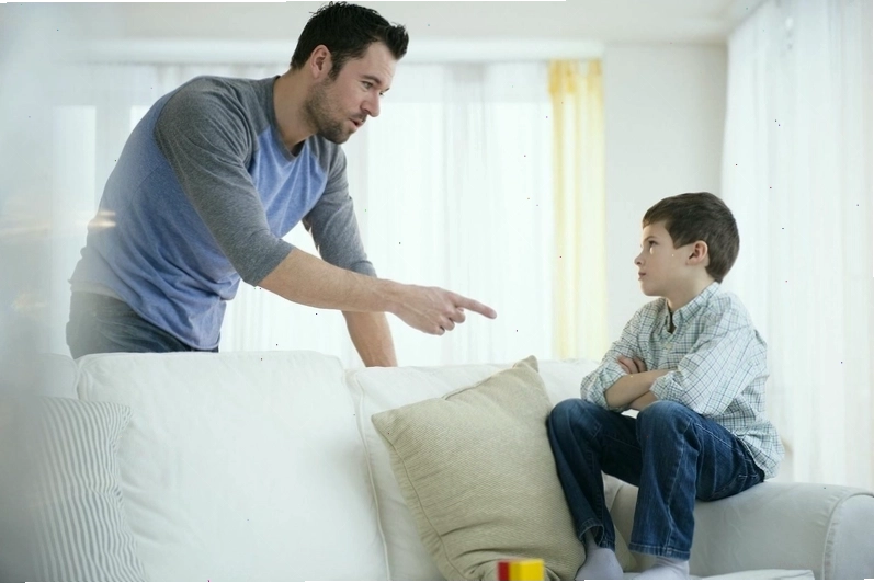 Trẻ em cảm thấy sợ hãi và tổn thương khi bị cha mẹ la mắng