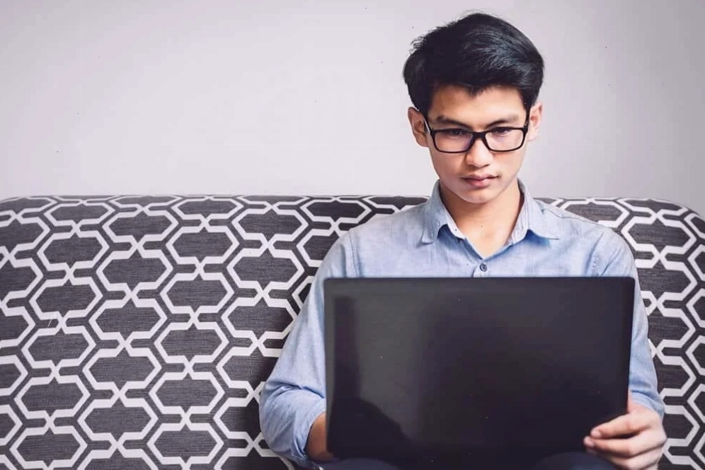 Trẻ em nhạy cảm hơn với tác động của sóng điện từ