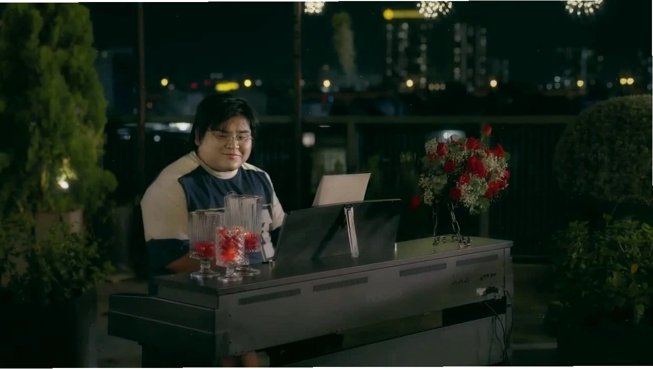 Trích đoạn MV 