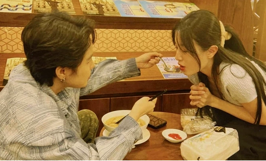 Vũ Cát Tường và bạn đời chia sẻ khoảnh khắc vui vẻ