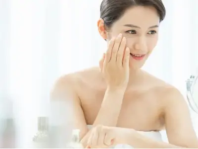 Hướng Dẫn Chi Tiết Các Bước Chăm Sóc Da Tuổi 40 Hiệu Quả