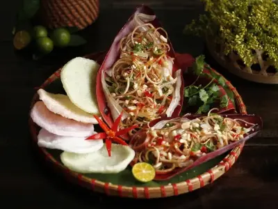 Hướng dẫn chi tiết cách làm nộm hoa chuối ngon hấp dẫn